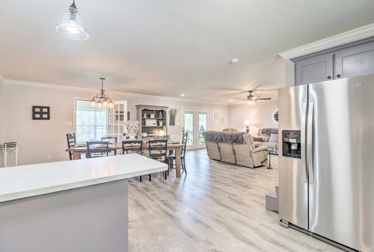 Waterfront Lake Sinclair Home With Boat Dock! ミリッジビル エクステリア 写真